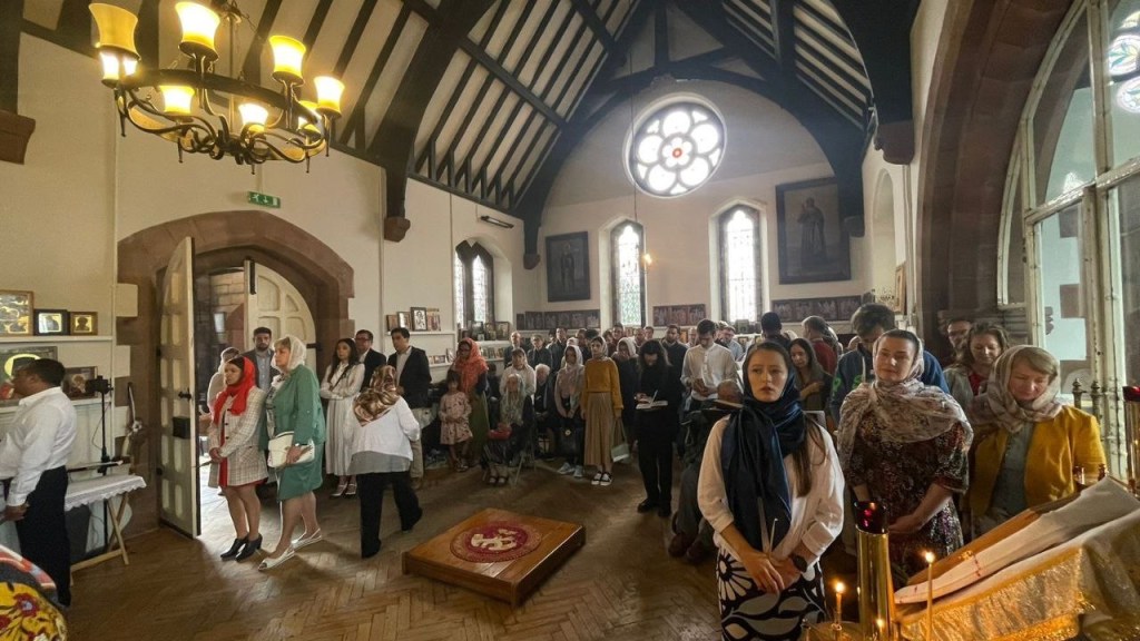 at-the-altar-feast-in-wallasey-england-the-memory-of-the-holy-new